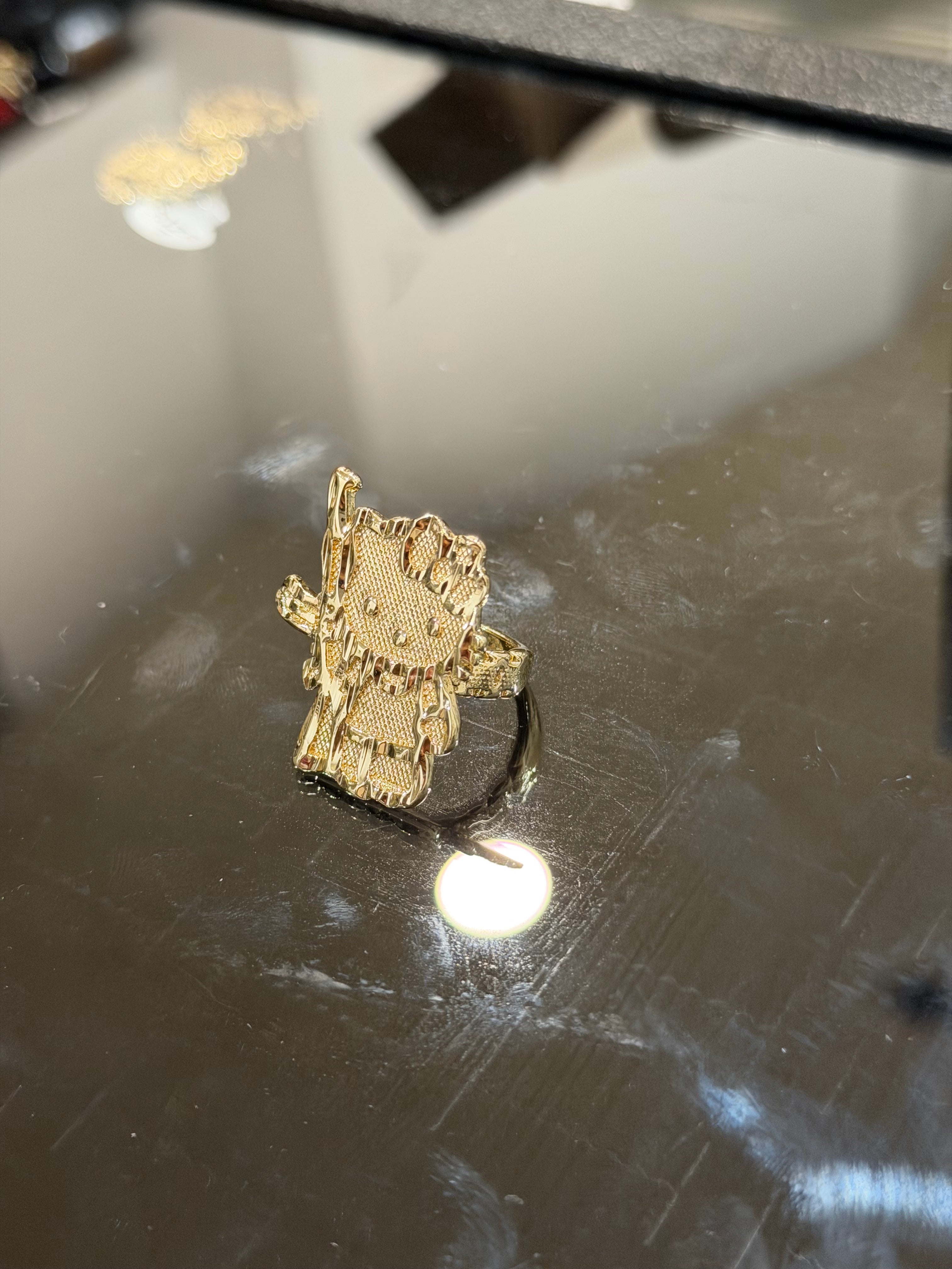 AK HK ring