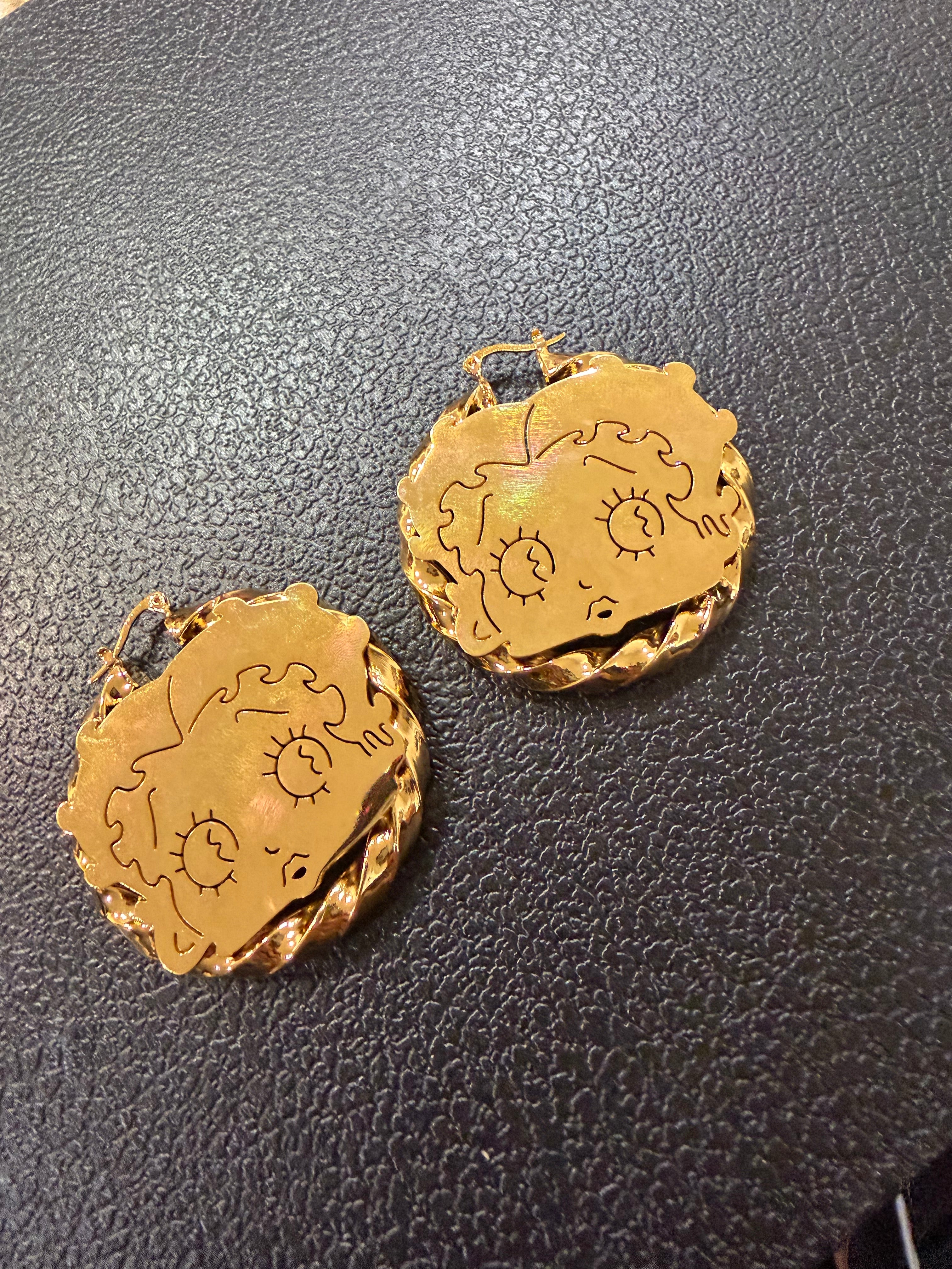 BB BIG EARRING
