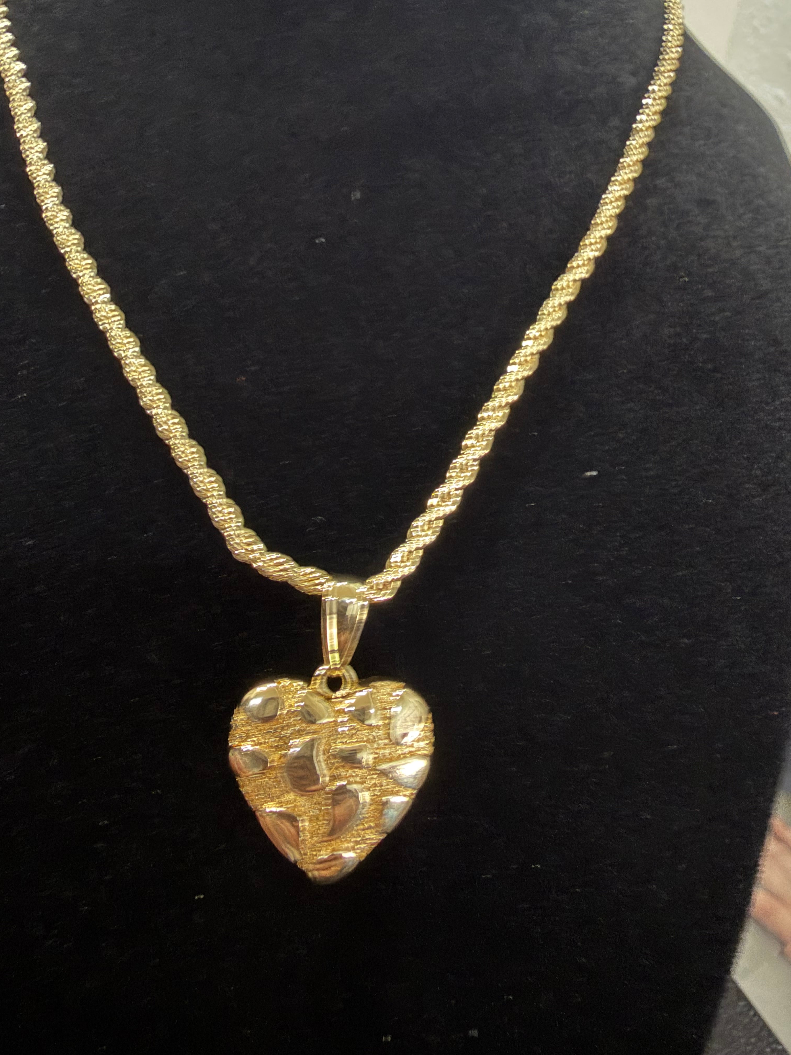 Heart nugget necklace