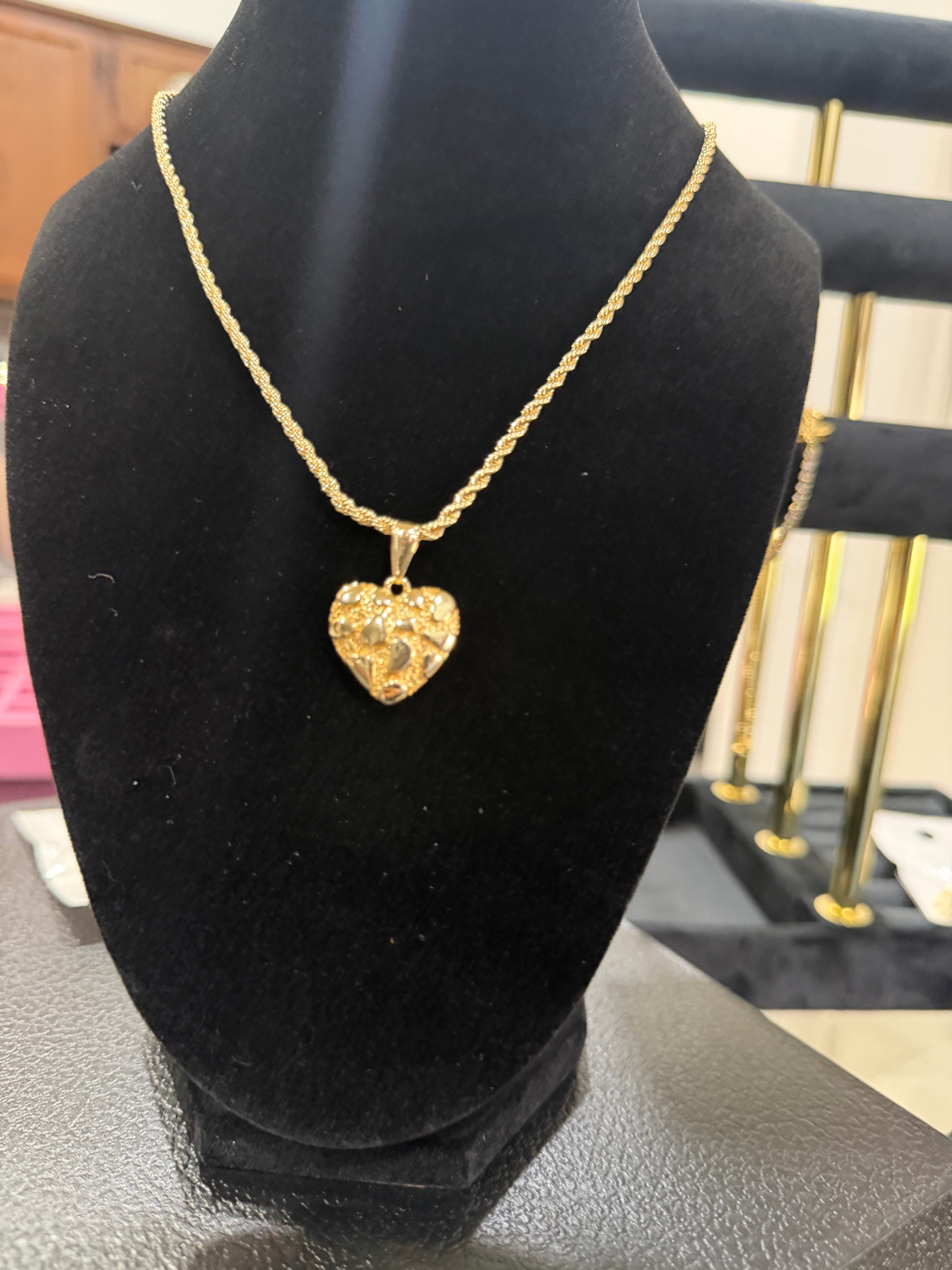 Heart nugget necklace