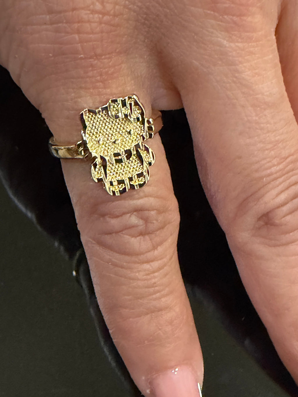 HK small body Ring